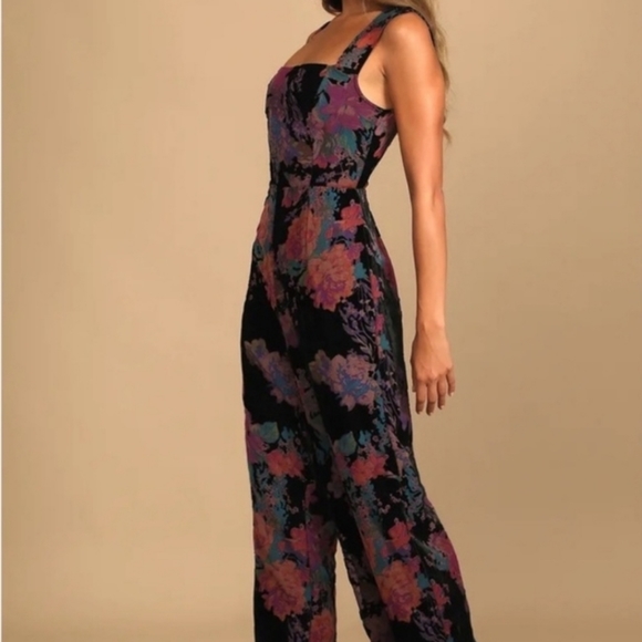 Lulus Moody Vibes Burnout Velvet Floral Wide-Leg Jumpsuit in Black sz M NWT - Picture 2 of 11